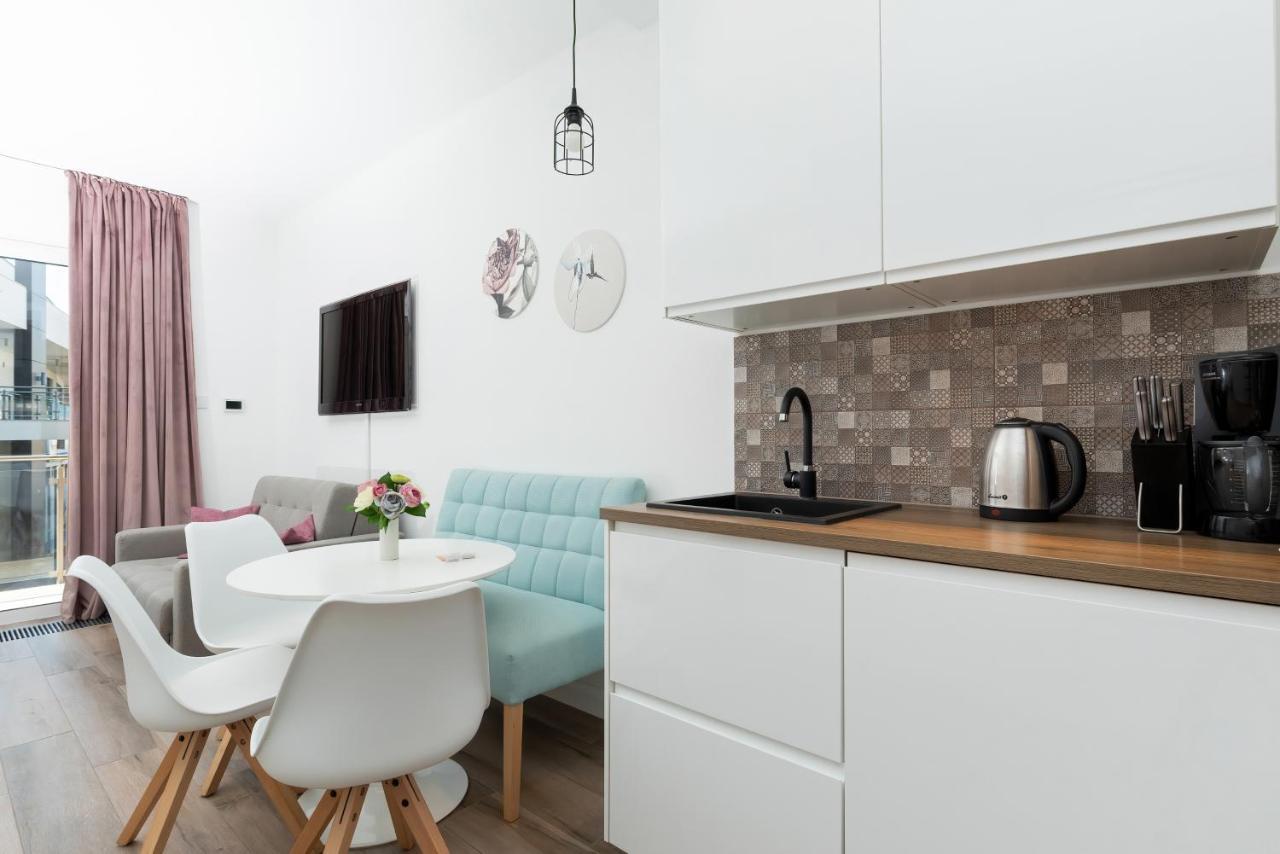 Gold Flamingo Apartament By Noclegi Renters Miedzyzdroje Exterior photo