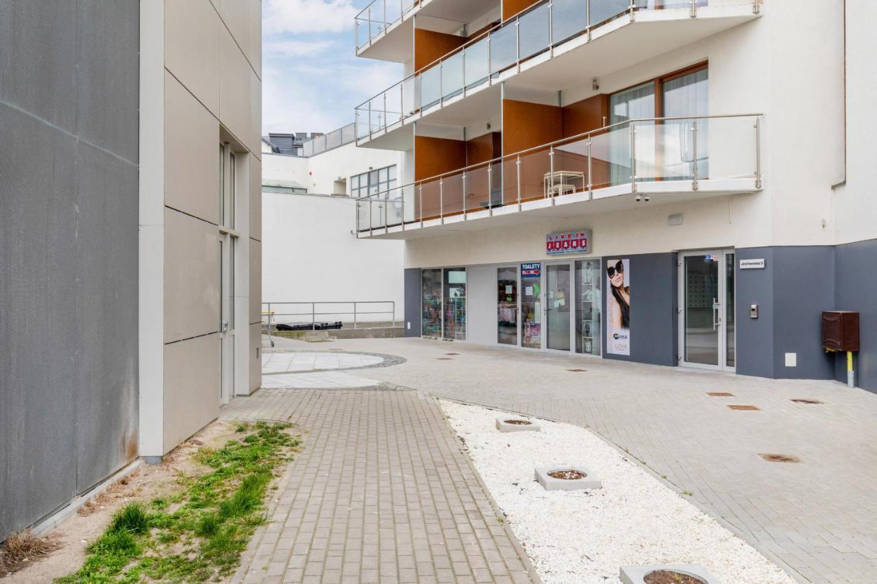 Gold Flamingo Apartament By Noclegi Renters Miedzyzdroje Exterior photo
