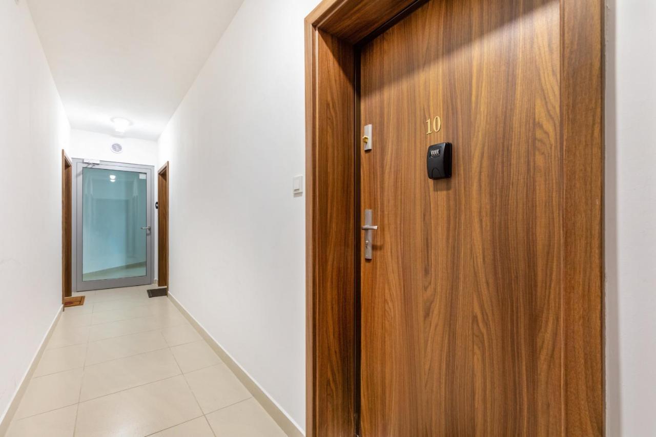 Gold Flamingo Apartament By Noclegi Renters Miedzyzdroje Exterior photo